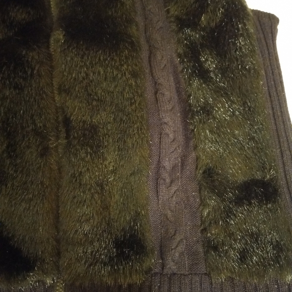MERCER Street Studio Vest Faux Fur & Sweater Size Petite/PXL Full Zip ELEGANT - Picture 5 of 9